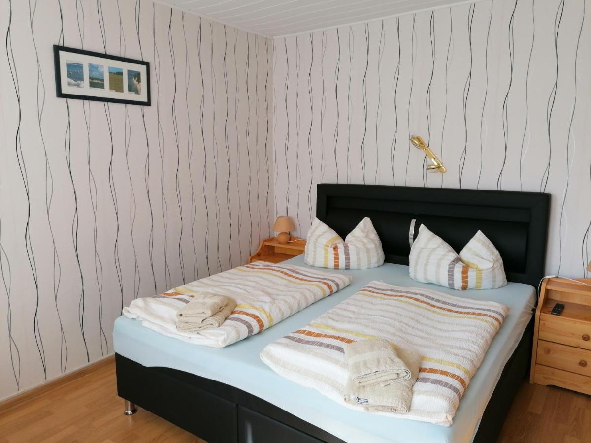 Pension Und Bistro" Dat Olle Fischerhus" Hotel Ralswiek Buitenkant foto